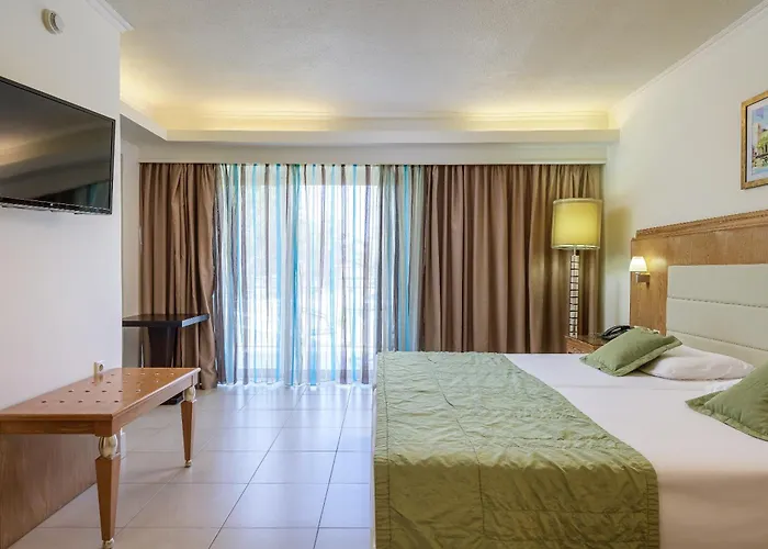 Natura Park Village & 5* Psalidi (Kos)