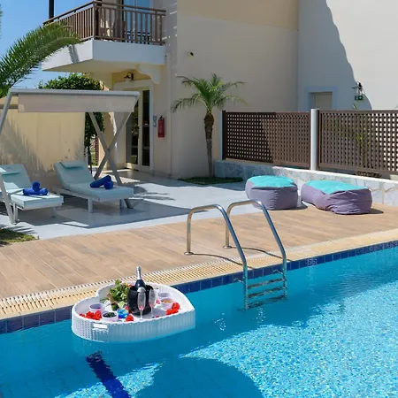 Natura Park Village & 5* Pszalídi