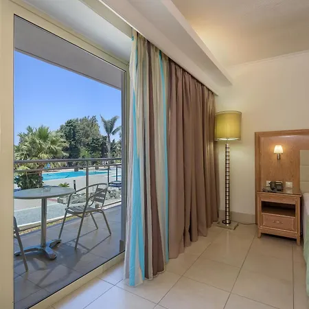 Rezort Natura Park Village & 5*