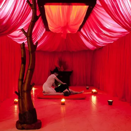 Natura Park Village & 5*