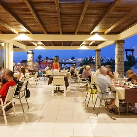 Natura Park Village & 5* Pszalídi