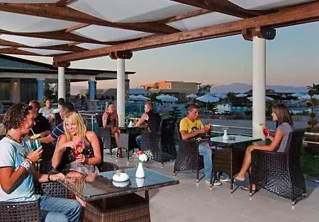 Üdülőközpont Natura Park Village & 5*