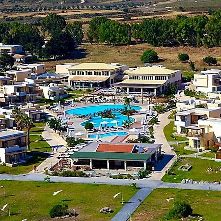 Rezort Natura Park Village &