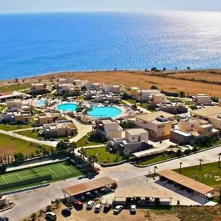Natura Park Village & 5*