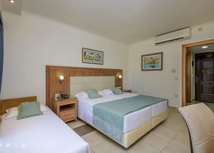 Natura Park Village & Resort 5*