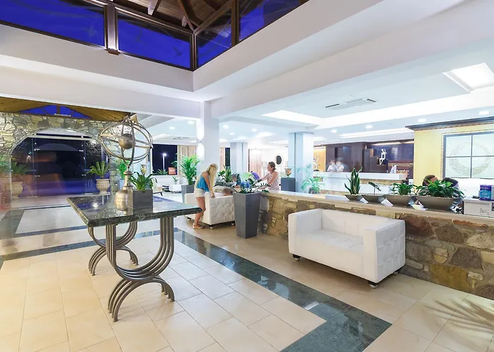 Natura Park Village & منتجع