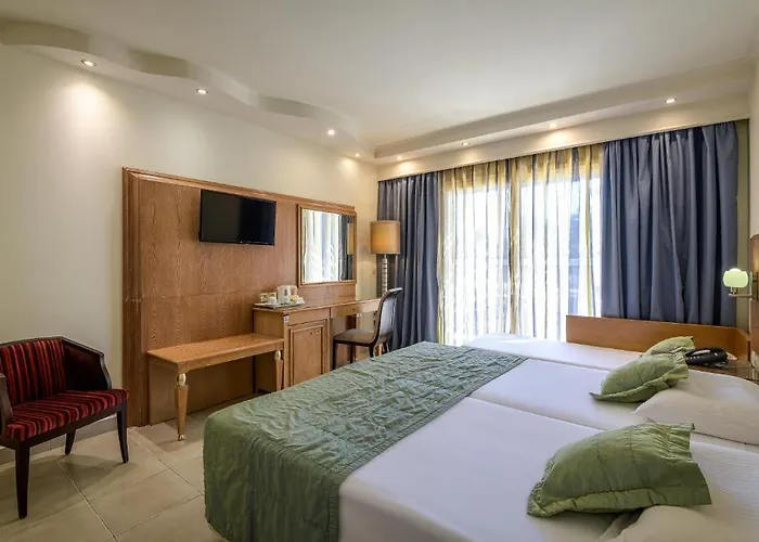 Natura Park Village & منتجع 5*