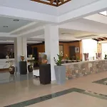 Resort Natura Park Village &