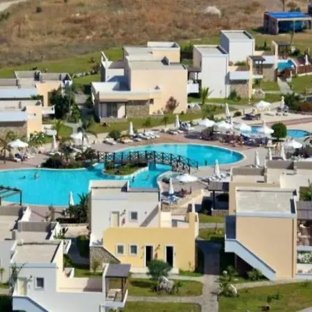 Θέρετρο Natura Park Village & 5*