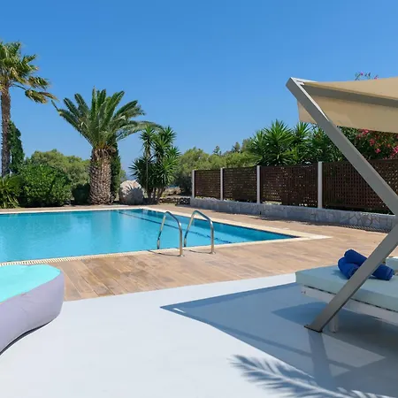 Resort Natura Park Village & 5*