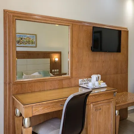 Resort Natura Park Village & 5*