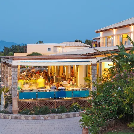 Natura Park Village & 리조트 살리디