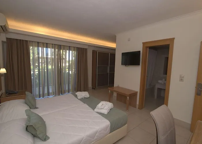 Natura Park Village & 5*