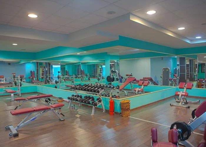 منتجع Natura Park Village &