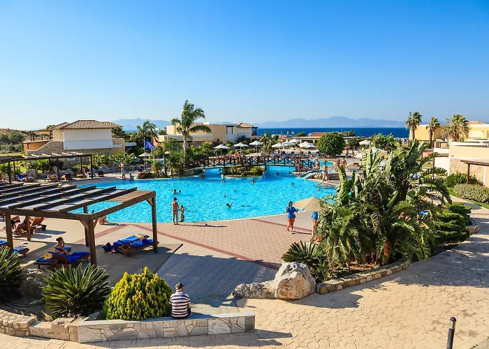 Natura Park Village & 5* بساليدي